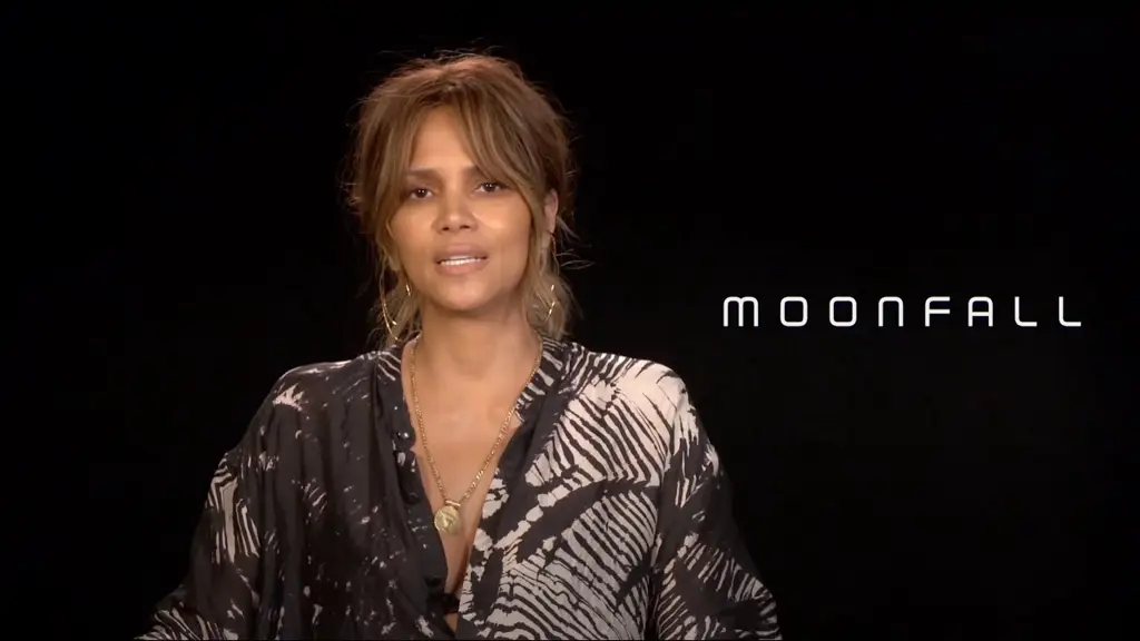 Halle Berry sebagai salah satu pemeran utama dalam film Moonfall