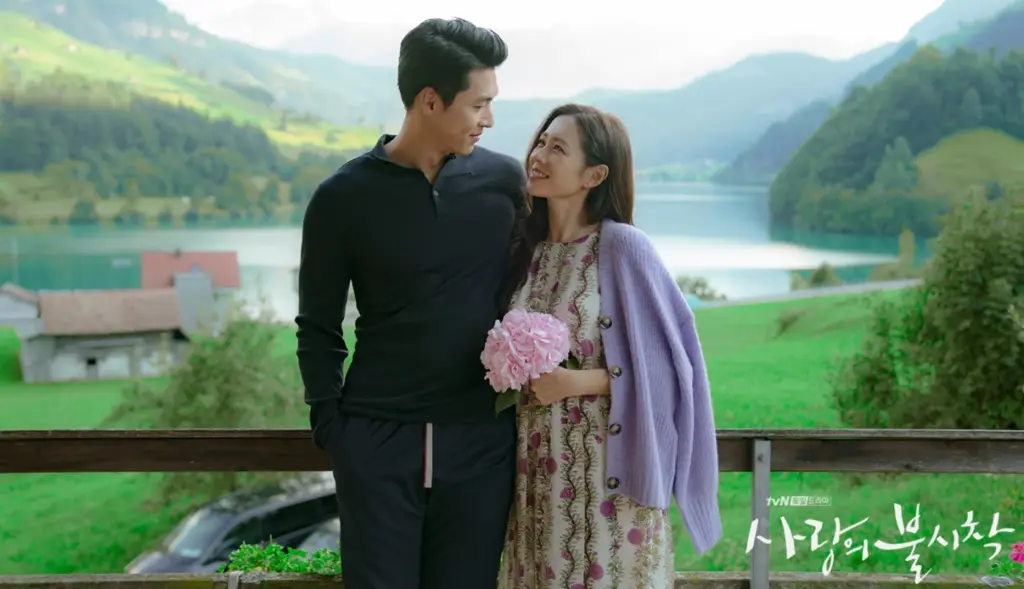 Hyun Bin dan Son Ye Jin dalam Crash Landing on You