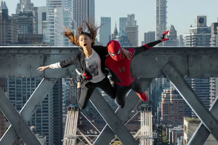 Adegan menegangkan dari film Spider-Man No Way Home