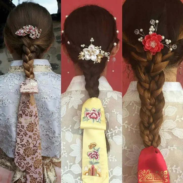 Aksesoris rambut untuk melengkapi gaya rambut wisuda ala Korea