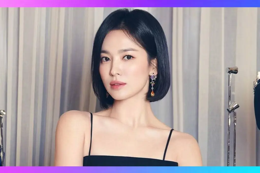 Song Hye Kyo sebagai Moon Dong-eun