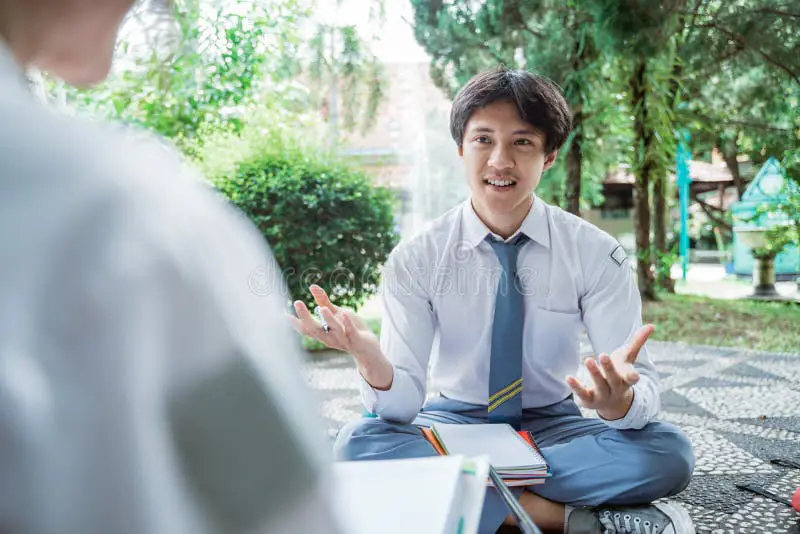 Siswa Indonesia sedang belajar bersama