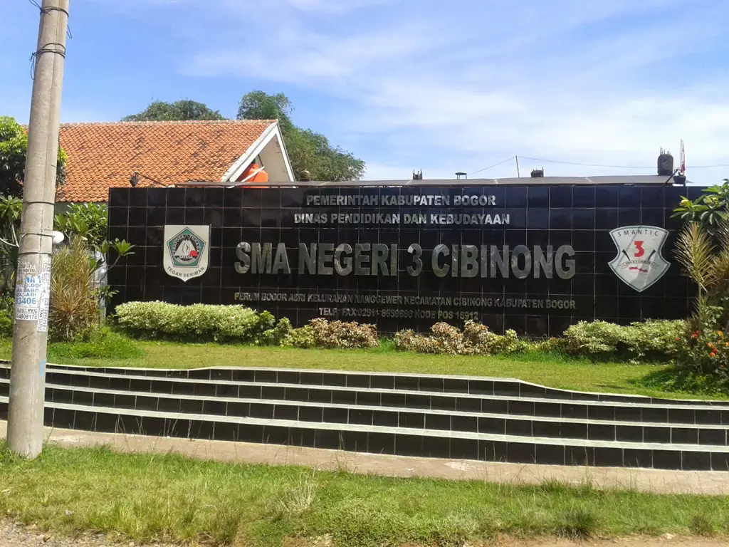 Gedung SMA Negeri 3 Cibinong