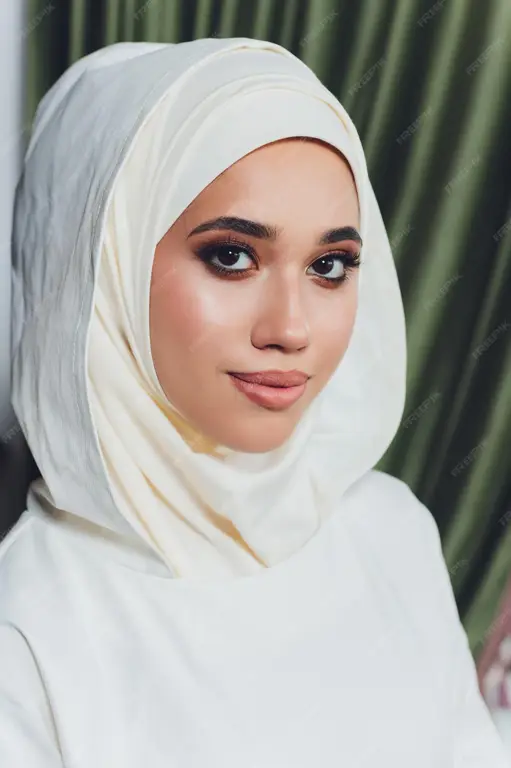 Foto fashion wanita berhijab dengan berbagai gaya