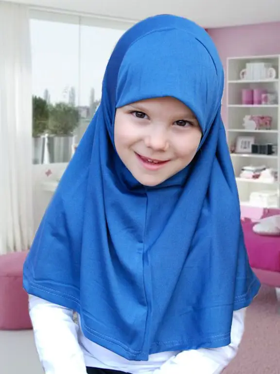 Gaya hijab bayi perempuan yang imut