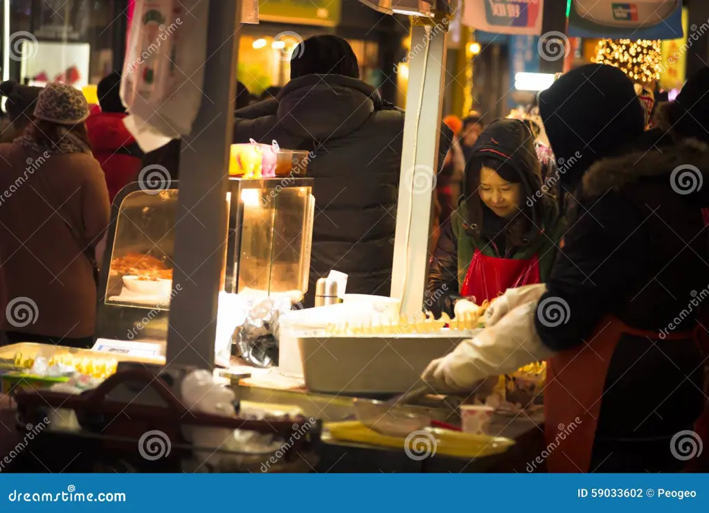 Gambar suasana pasar tradisional Korea