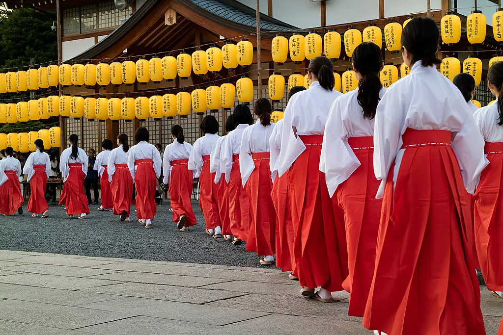 Gambar yang menggambarkan budaya Jepang