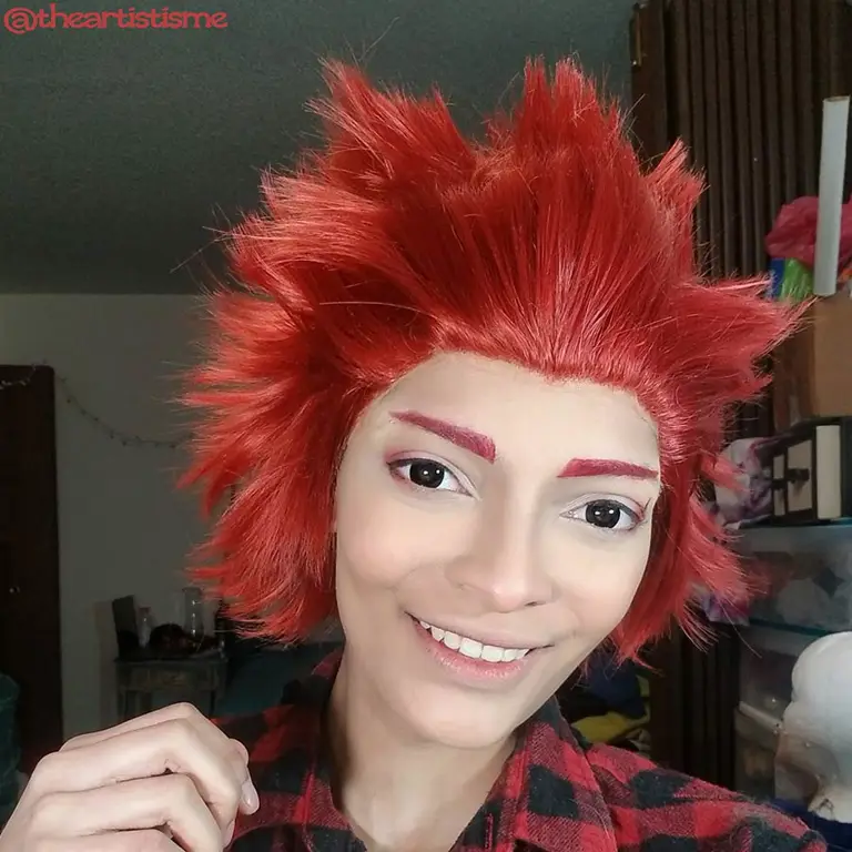 Foto cosplay Kirishima yang menarik