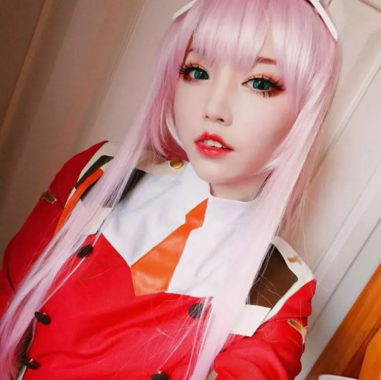 Foto cosplay Zero Two