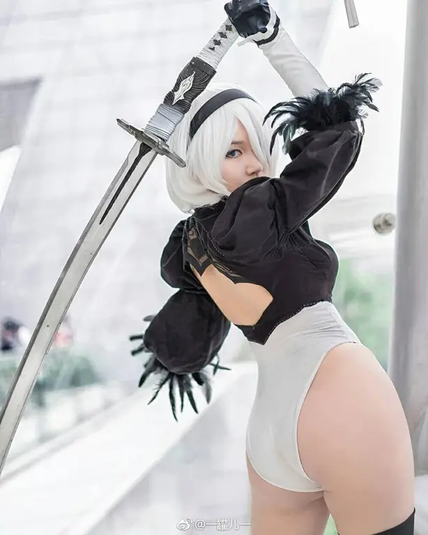 Cosplay 2B dari game Nier: Automata