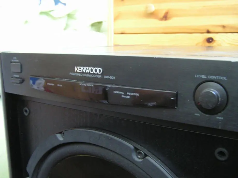 Gambar detail Kenwood SW-501