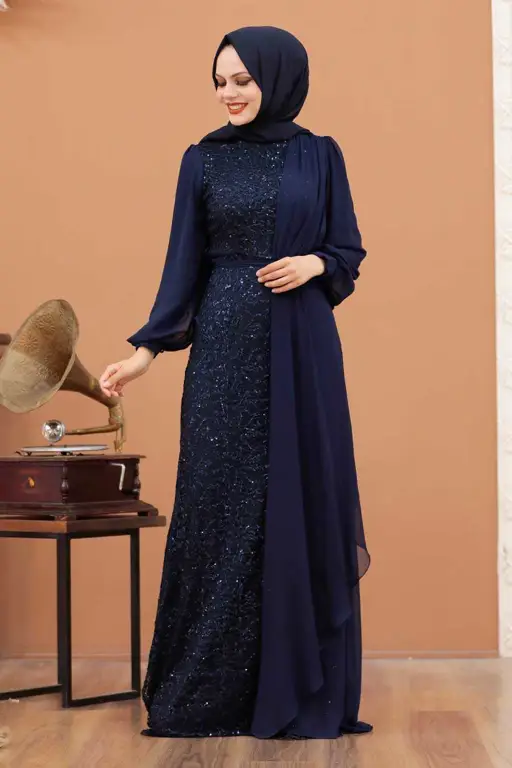 Ootd hijab formal dengan dress biru dongker