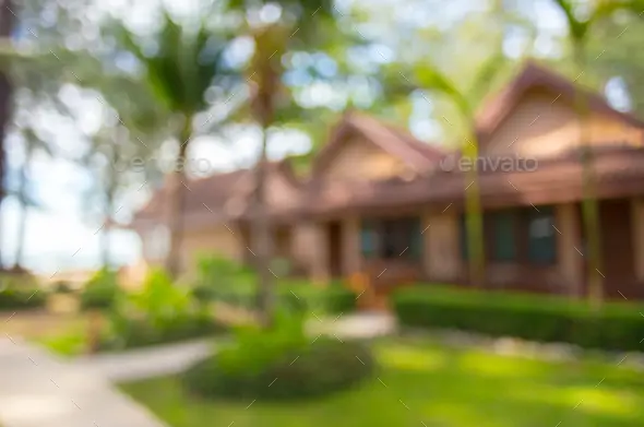 Eksterior rumah yang indah dengan latar belakang buram