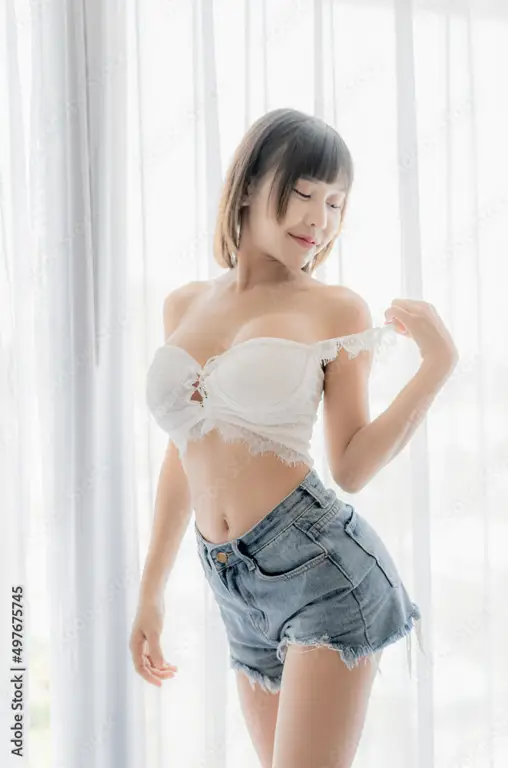 Gambar model Jepang yang aman dan tidak eksplisit