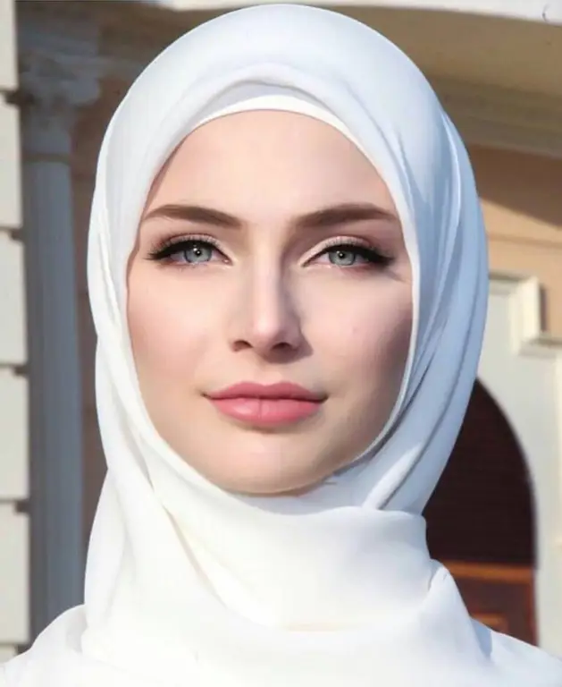 Wanita bercadar muslim