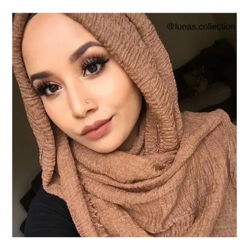 Berbagai gaya hijab yang cocok untuk kulit sawo matang