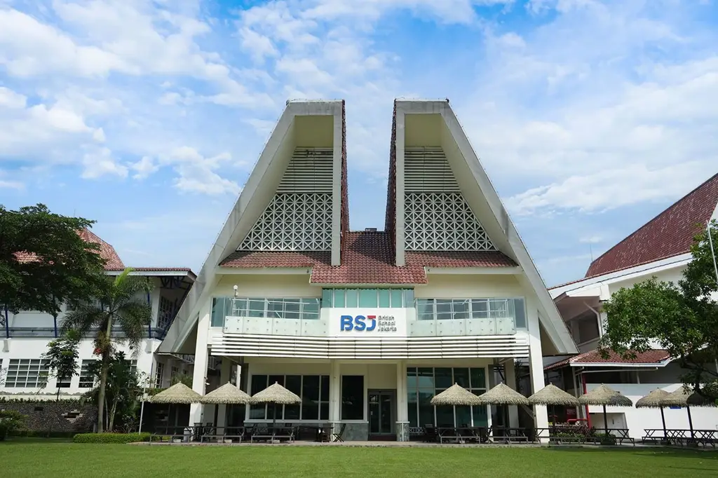 Gambar gedung sekolah di Jakarta