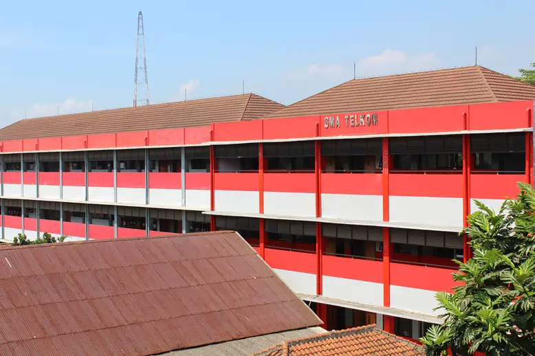 Gedung sekolah SMA Telkom