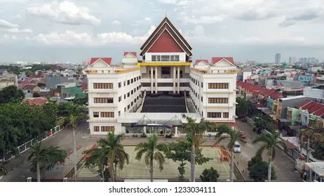 Bangunan sekolah di Indonesia