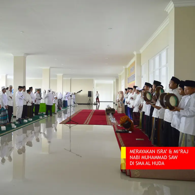 Gambar gedung SMA Al Huda yang megah dan modern