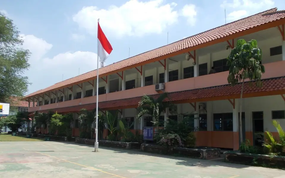 Gedung SMA N 1 Jogonalan yang megah dan modern