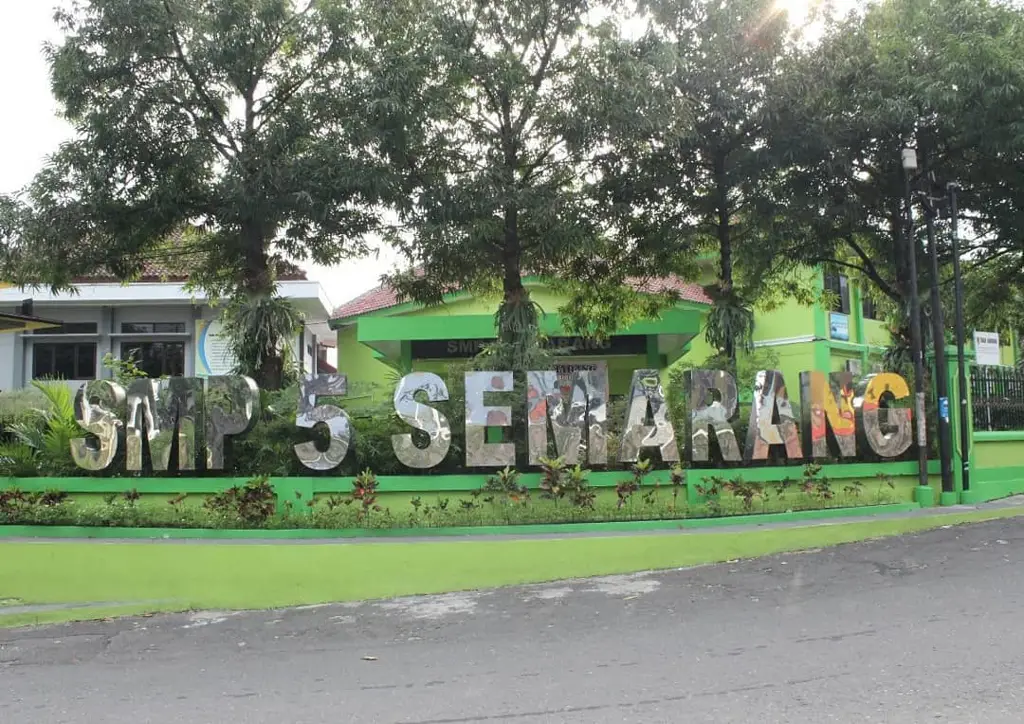 Foto gedung SMP Negeri 3 Semarang