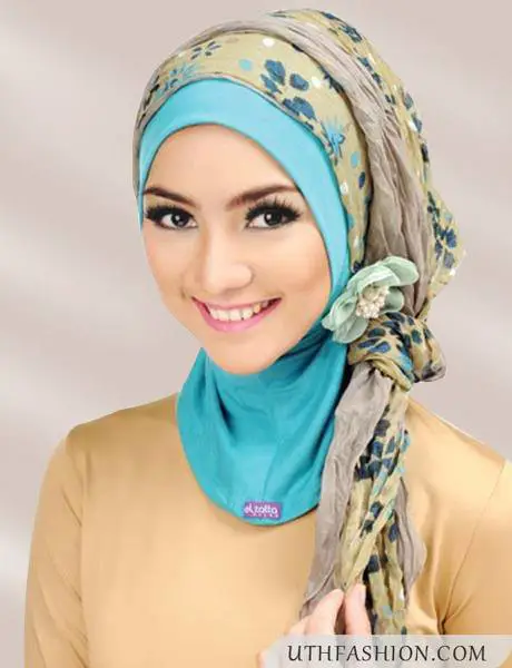 Model-model hijab terkini untuk melengkapi baju adat