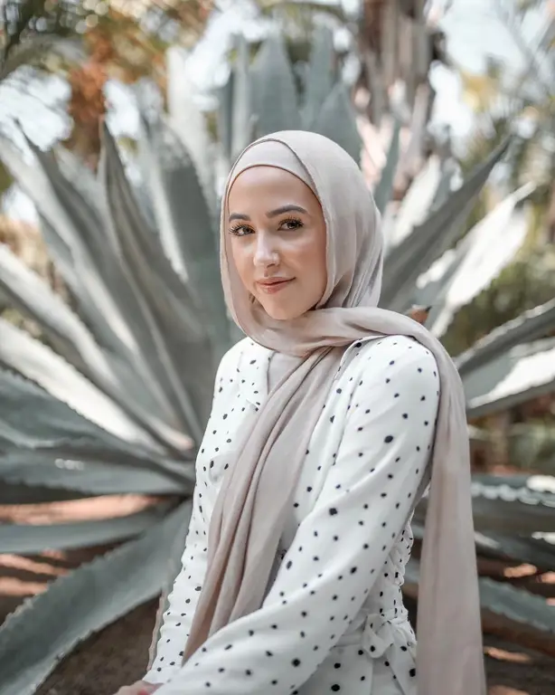 Gaya hijab modest yang elegan