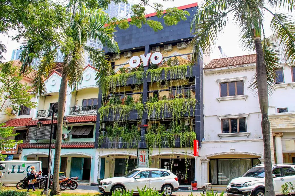 Gambar hotel OYO di Indonesia