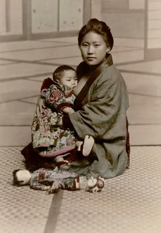 Gambar ibu menyusui di Jepang