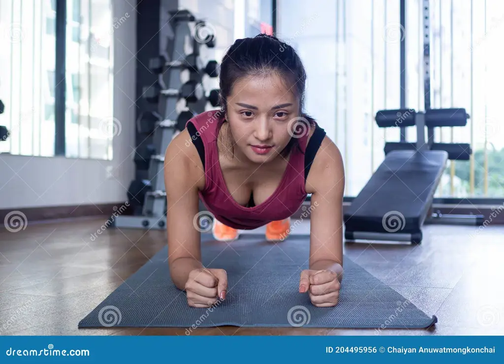 Gambar wanita Jepang berolahraga