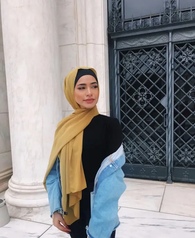 Gambar inspirasi fashion hijab terbuka yang modern dan modest