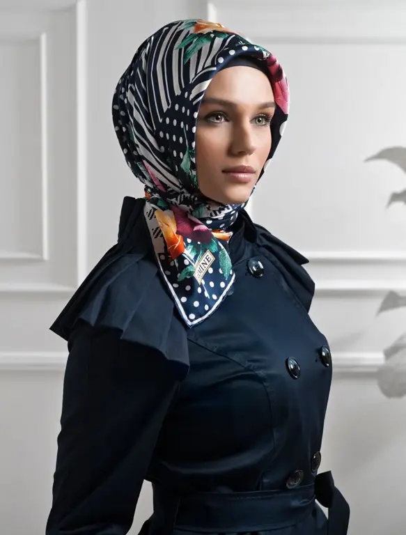 Foto model hijab dengan berbagai gaya fashion terkini