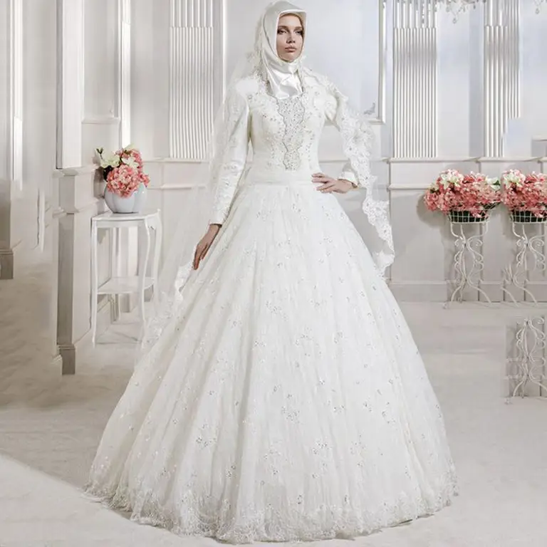 Berbagai model gaun pengantin modern hijab yang elegan dan stylish