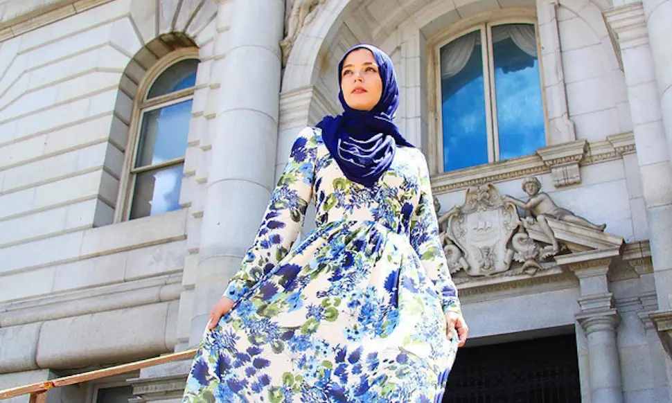 Foto-foto blogger fashion muslim