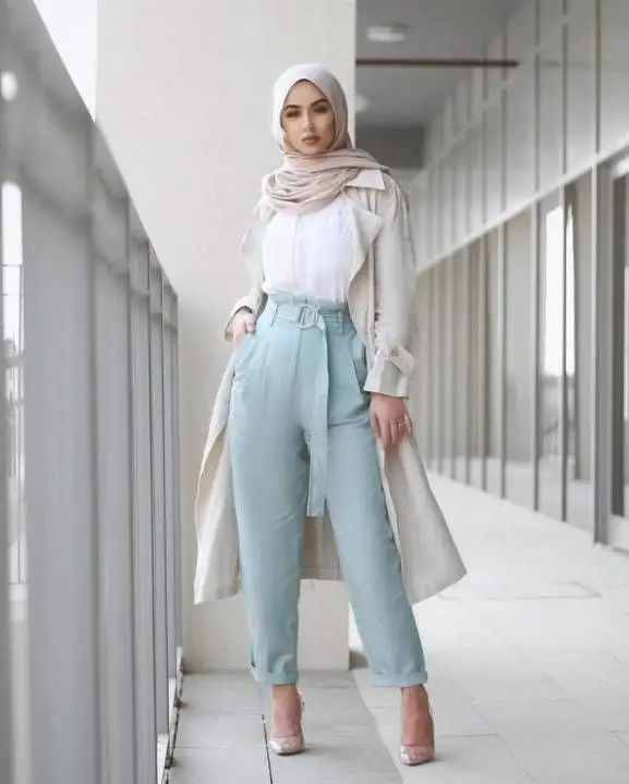 Gambar berbagai inspirasi gaya berhijab yang modest dan stylish