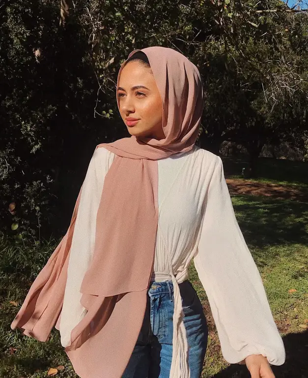 Berbagai model hijab modern dan kekinian