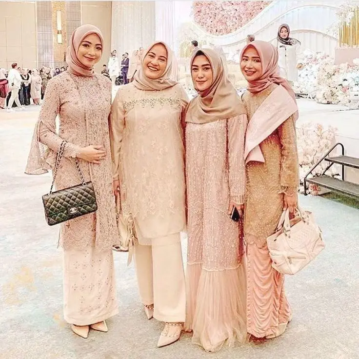 Model Baju Bridesmaid Hijab Modern Terbaru