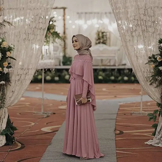 Berbagai model gaun bridesmaid hijab yang elegan dan modern