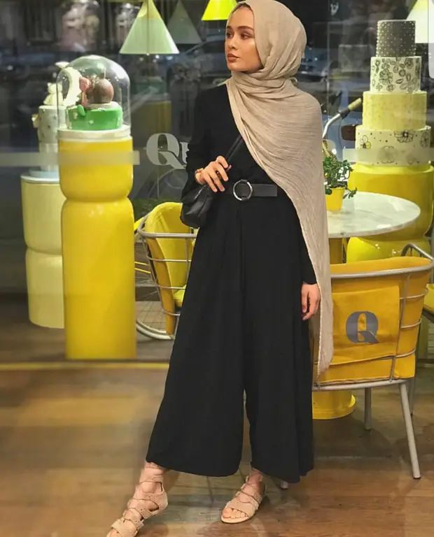 OOTD Hijab Casual untuk Tubuh Pendek