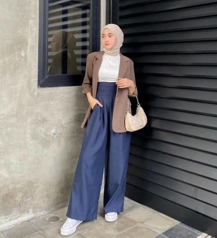 Ide outfit hijab simple