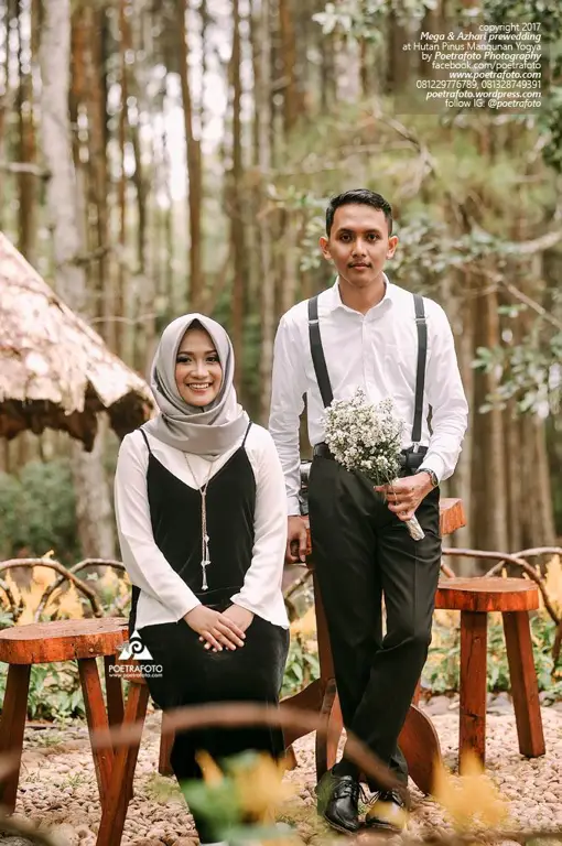 Contoh outfit prewedding casual hijab terbaik