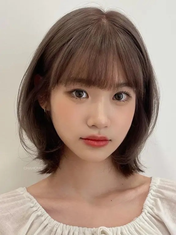 Gaya rambut pendek anak perempuan Korea yang imut