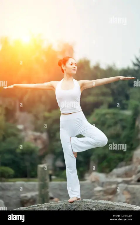 Instruktur yoga Jepang yang profesional