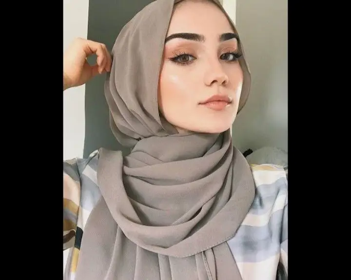 Contoh jilbab praktis dan sederhana untuk remaja putri