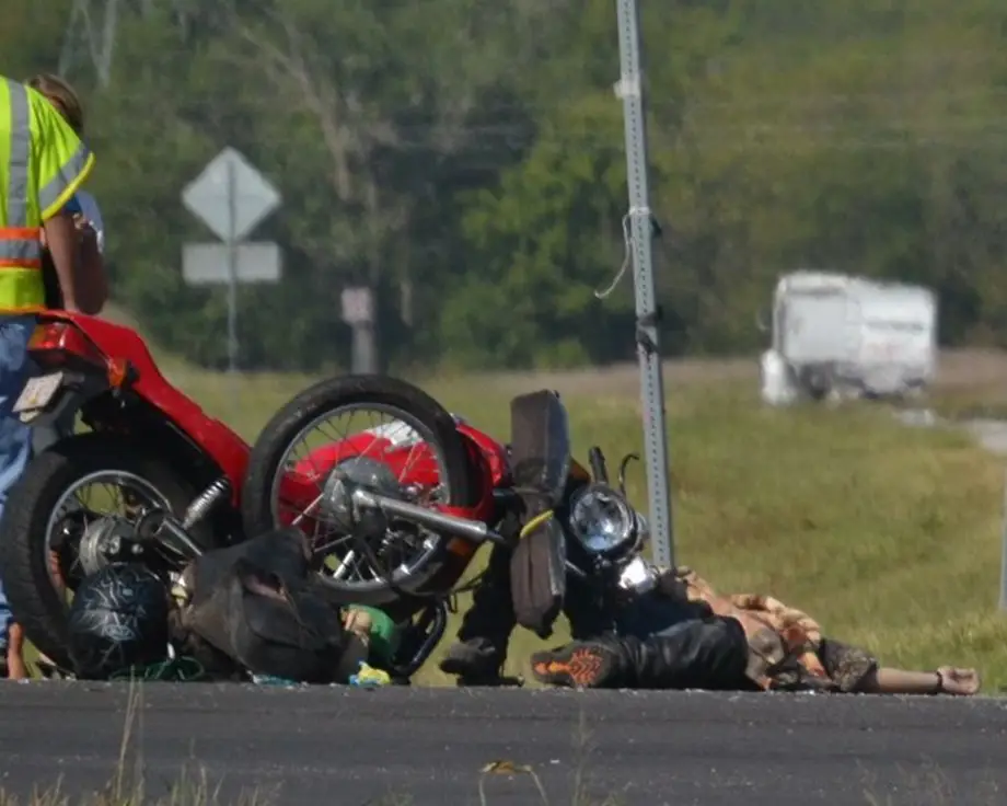 TKP kecelakaan sepeda motor