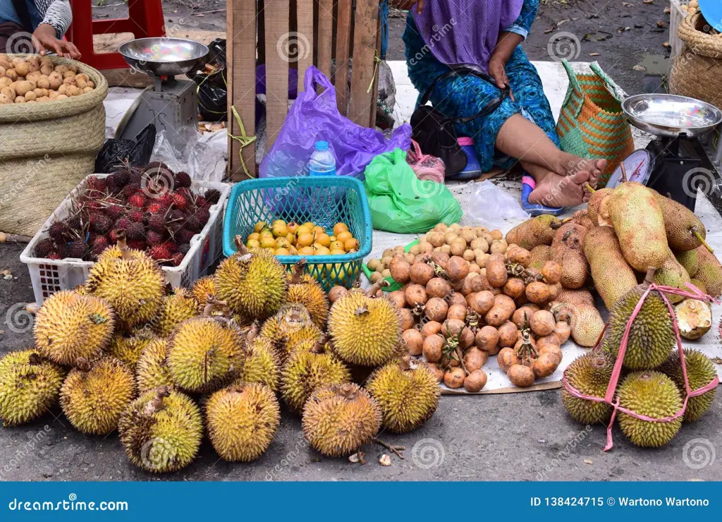 Gambar pasar tradisional di Indonesia