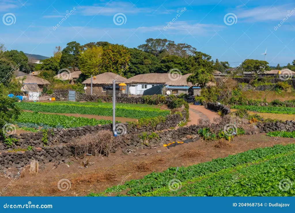 Desa tradisional di Pulau Jeju