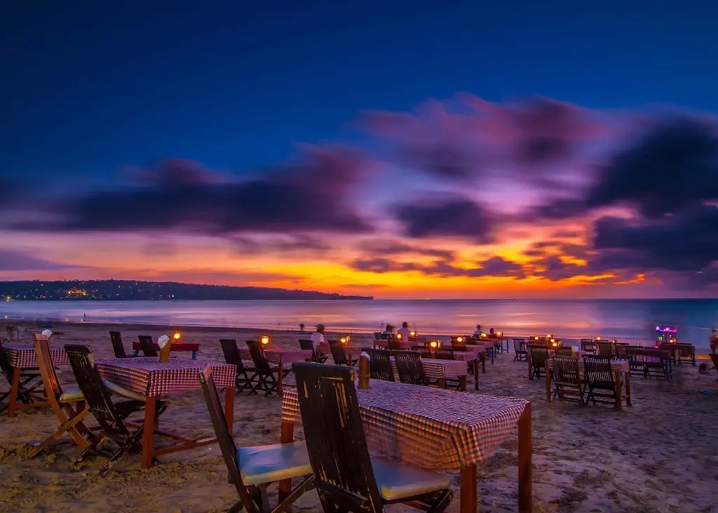 Pemandangan pantai Bali yang indah