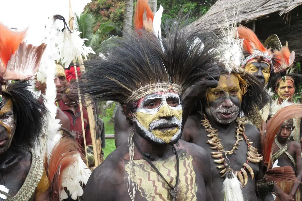 Gambar keindahan alam dan budaya Papua